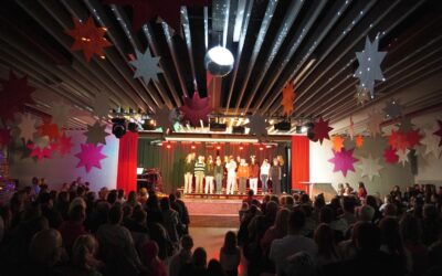 Festlicher Glanz in der Aula