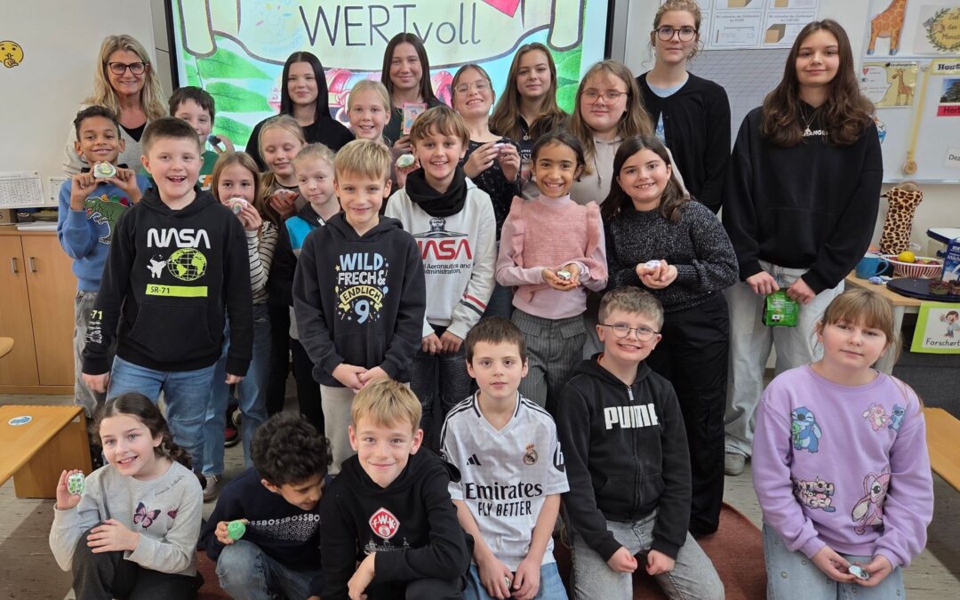 Werte-Workshop mit Herz: Wertebotschafterinnen begeistern Viertklässler