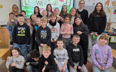 Werte-Workshop mit Herz: Wertebotschafterinnen begeistern Viertklässler