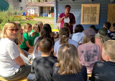 Auf Entdeckungstour auf ELA‘S HOF – die 6. Klassen erleben Landwirtschaft hautnah